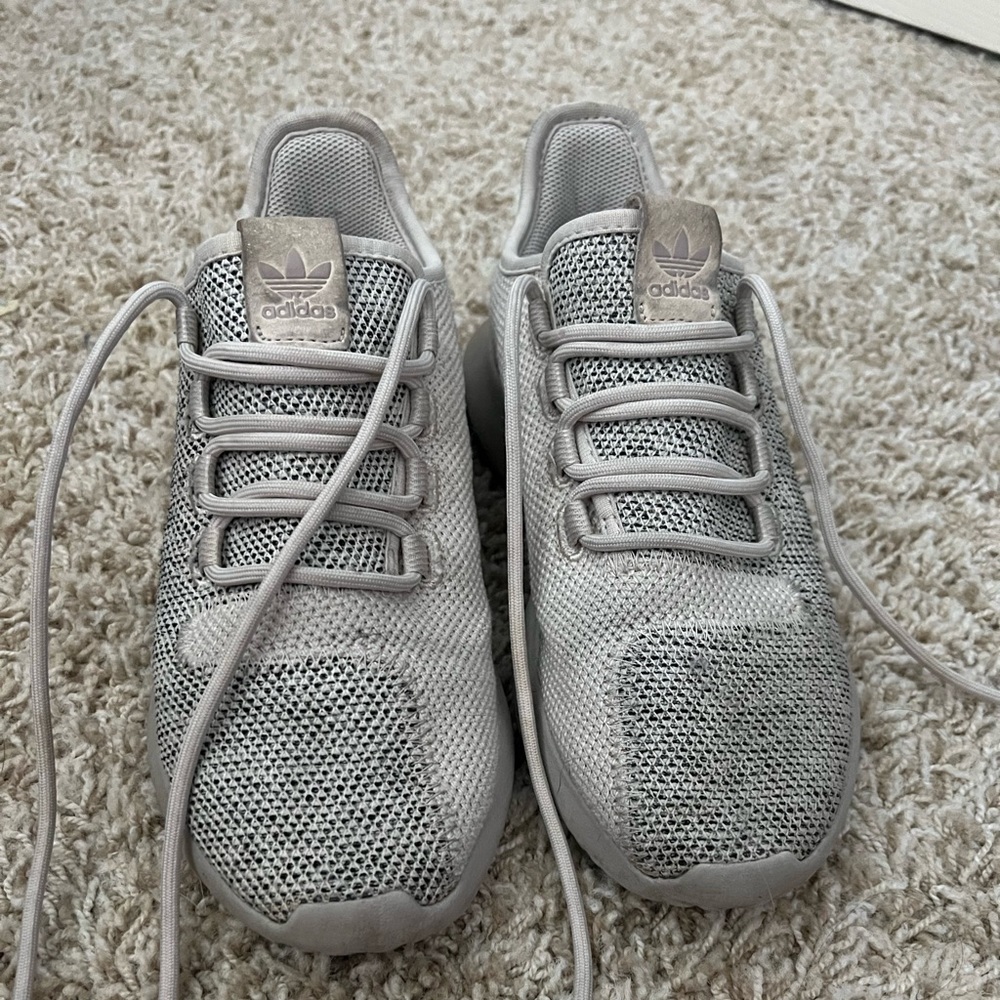 Cute Adidas shoes! In great condition